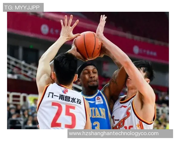 北京排球队在邀请赛积分榜中以61分稳居第一名表现抢眼