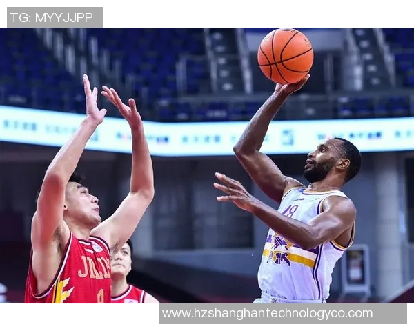 西安篮球队在大师赛中的个人能力表现全面分析与点评