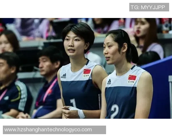 重庆排球队与西安排球队赛后复盘分析比赛经验与战术对比