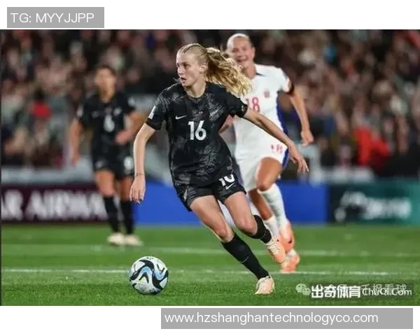 加拿大女足对决新西兰女足精彩赛事回顾与分析 加拿大女足对决新西兰女足精彩赛事回顾与分析
