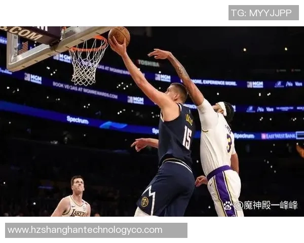 湖人对决公牛浓眉领衔球队争夺胜利的精彩瞬间回顾 湖人对决公牛浓眉领衔球队争夺胜利的精彩瞬间回顾