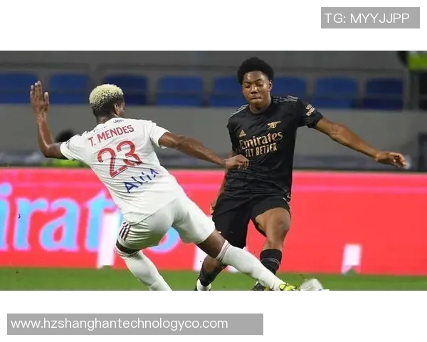 福伦单与奥斯的精彩对决分析及战术解析