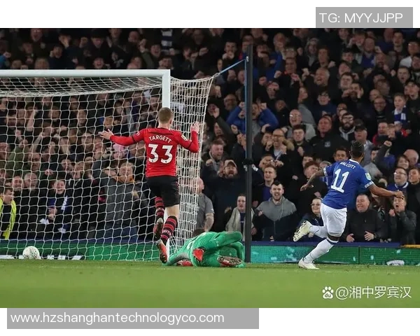 谢菲尔德与伯恩茅斯的激烈对决谁能在英超赛场上笑到最后