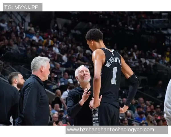 马刺队再度选择摆烂波波维奇因轮休主力球员被罚款引发热议